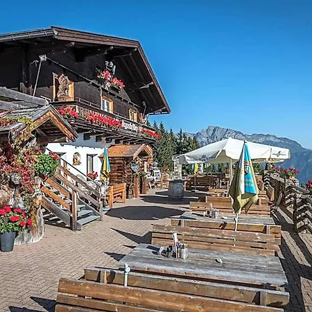 Berggasthof Biberg 살펠덴암스타이너르넨미어