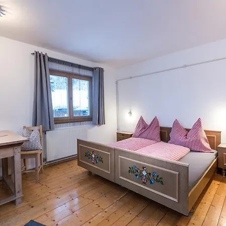 Berggasthof Biberg Πανδοχείο *